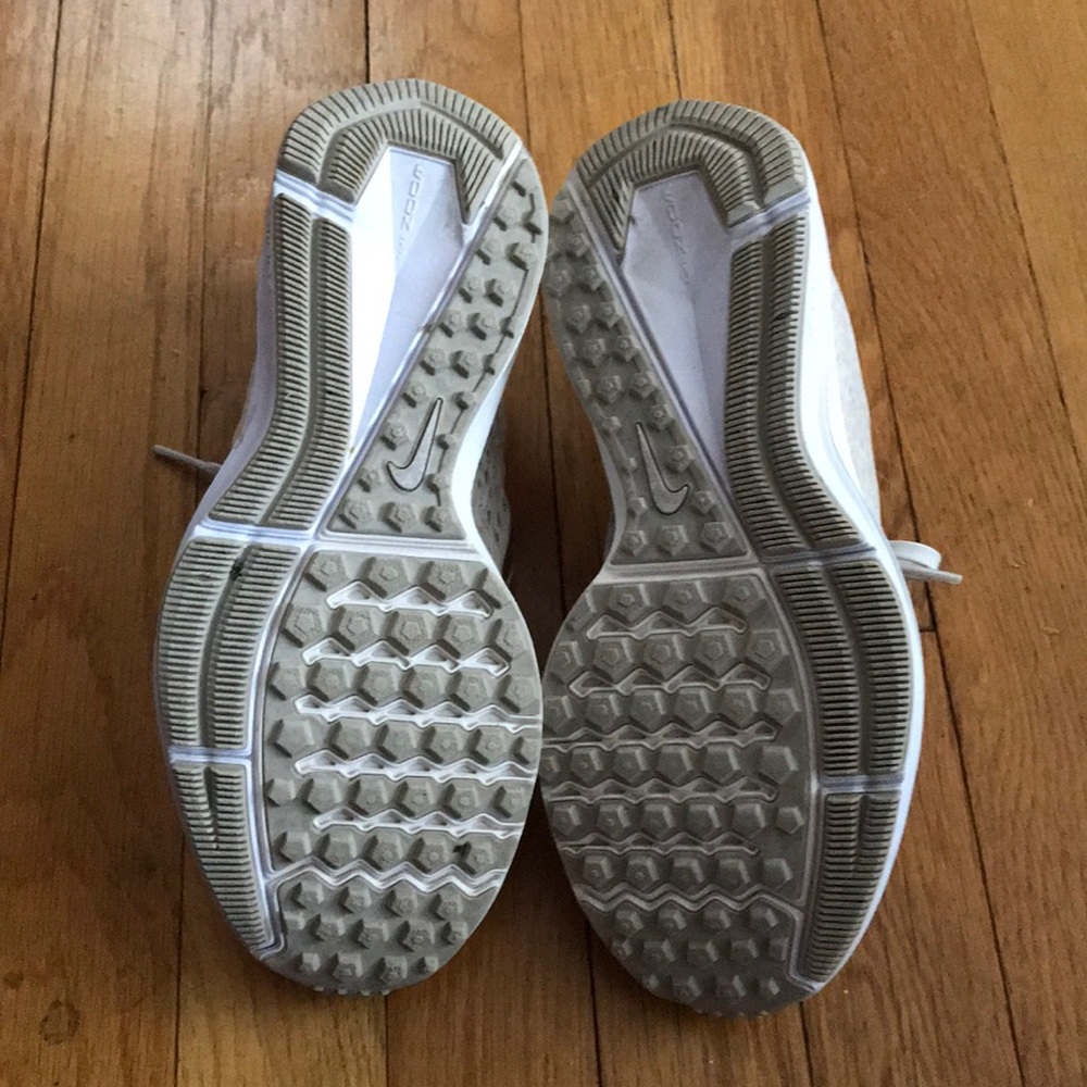Nike Zoom Sneakers - Picture 4 of 4